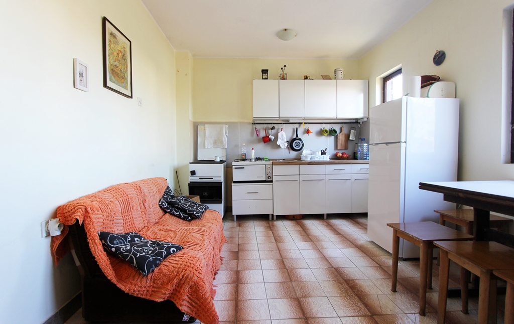 Image of House - 5 Bedrooms - 2 Bathrooms for Sale in Bar-Dobre Vode-Montenegro, Image 3